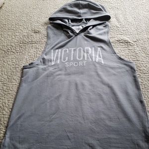 Hooded tank
